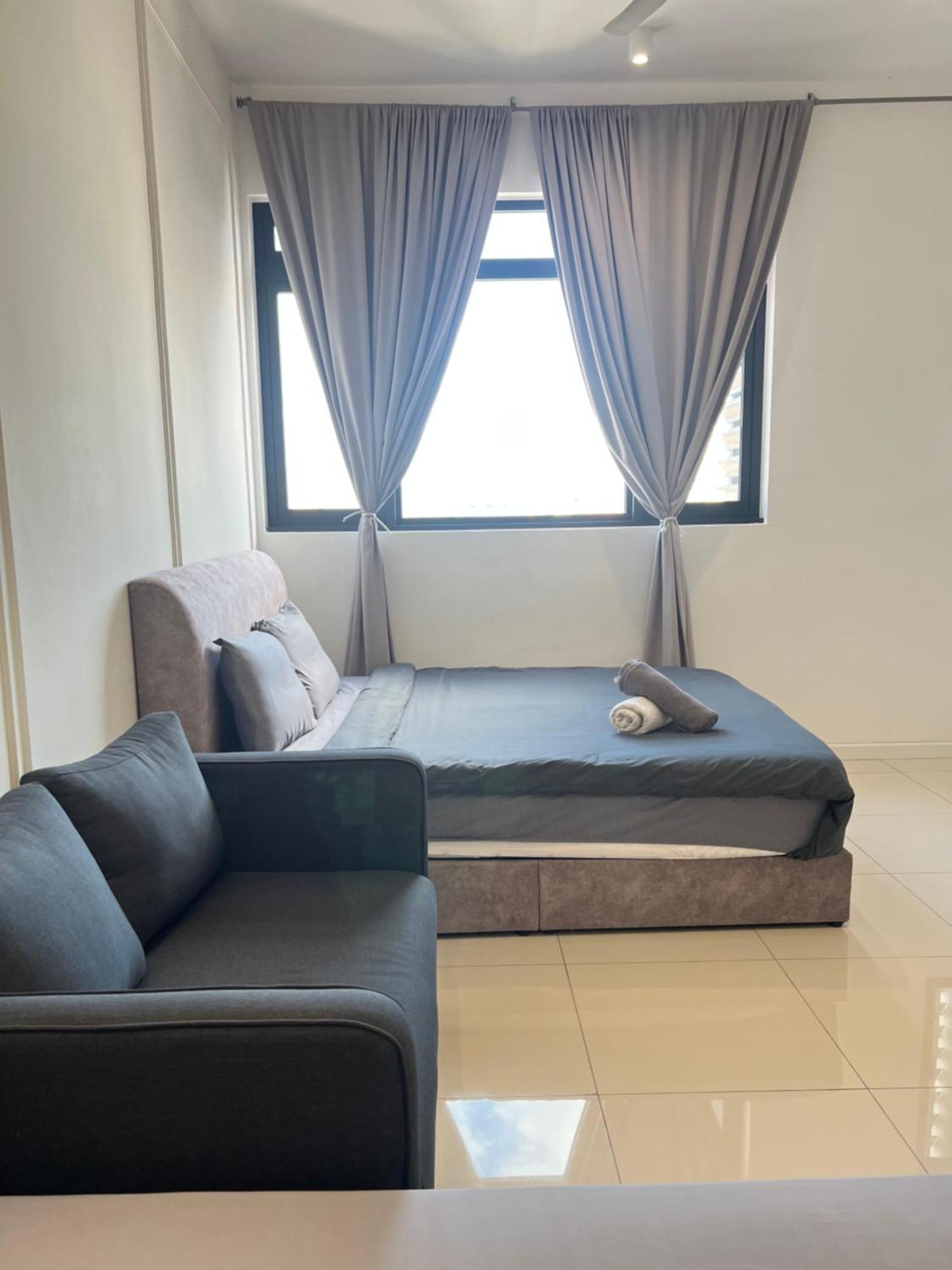Quiet House In Kl City Chambers Residence *